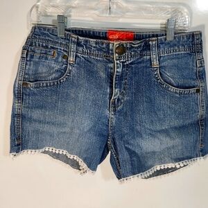 Levi's Denim Blue Women's Shorts. Size 8